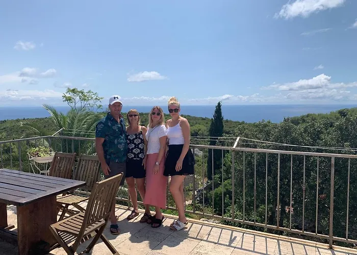 Διαμέρισμα Visitaylinvis *